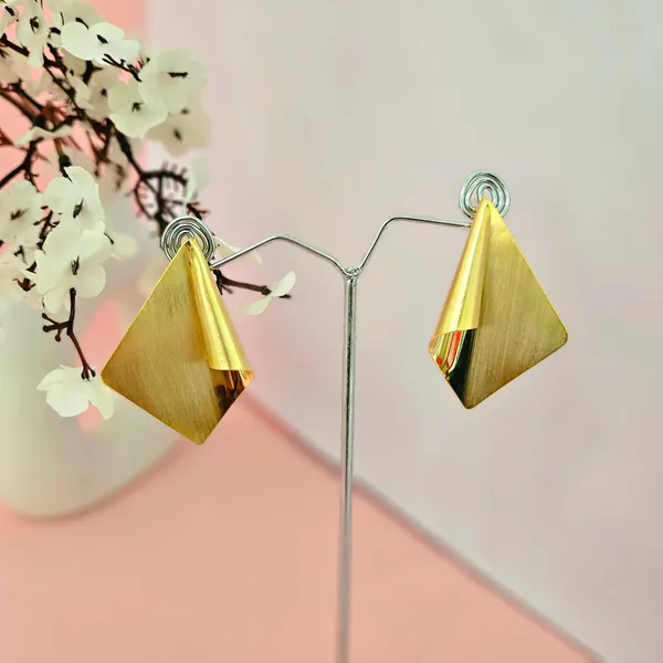 Gold_Plated_18K_Micro_Diamond_Spark_Earrings_For_Women