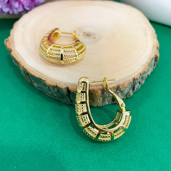 Gold_Plated_18K_Micro_Half_Gold_Hoop_For_Women