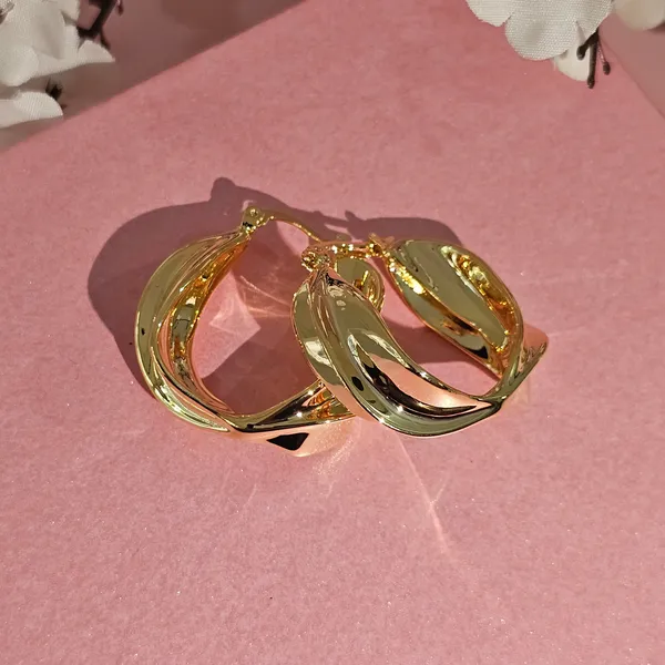 Gold_Plated_18K_Micro_Dancing_Leaves_Earrings_For_Women
