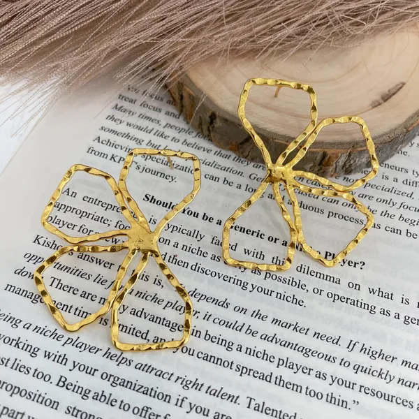 Golden_Handmade_Brass_Flower_Earing_For_Women