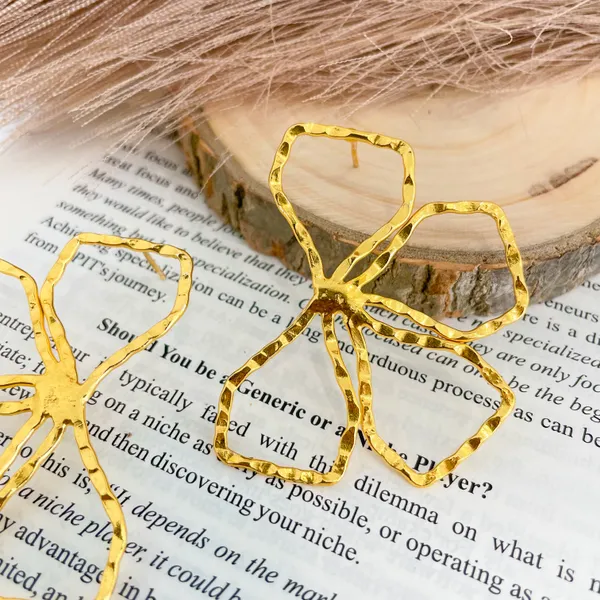 Golden_Handmade_Brass_Flower_Earing_For_Women