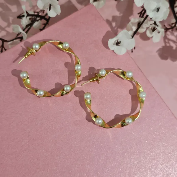Golden_Handmade_Brass_Twist_Pearl_Earings_For_Women