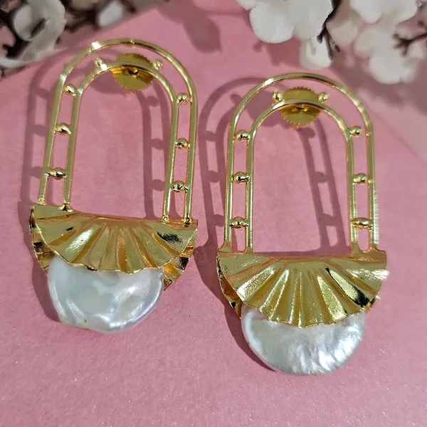 Golden_Handmade_Brass_Window_Pearl_Earings_For_Women