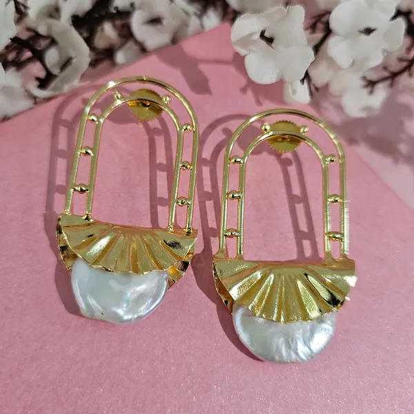 Golden_Handmade_Brass_Window_Pearl_Earings_For_Women