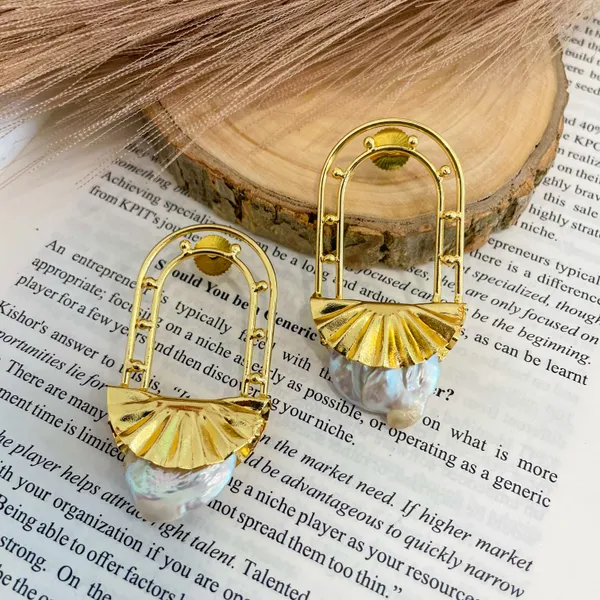 Golden_Handmade_Brass_Window_Pearl_Earings_For_Women