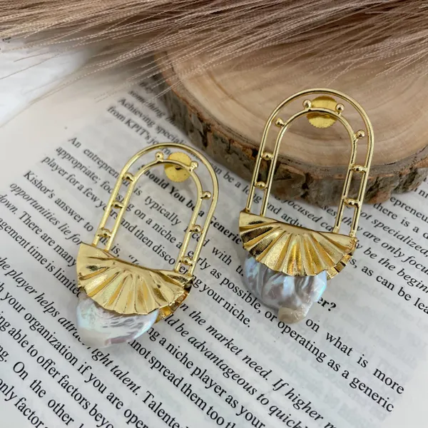 Golden_Handmade_Brass_Window_Pearl_Earings_For_Women