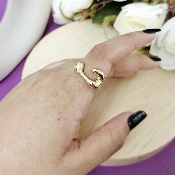 Gold_Plated_18K_Micro_Modern_Aesthetic_Ring_For_Women