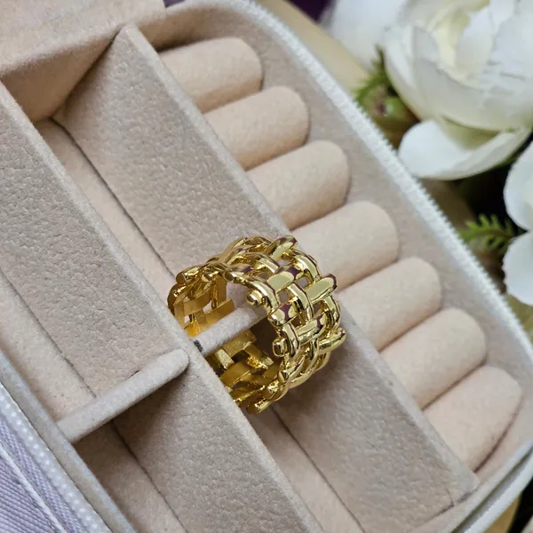 Gold_Plated_18K_Micro_Natures_Embrace_Ring_For_Women
