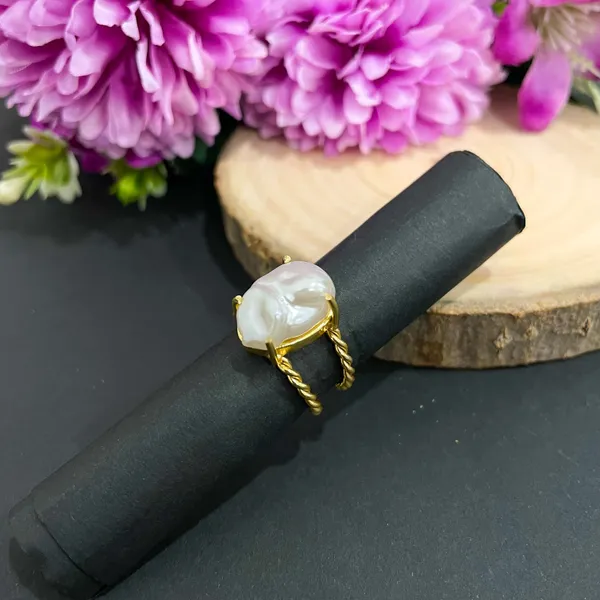 Golden_Handmade_Brass_Pearl_Twisted_Ring_For_Women