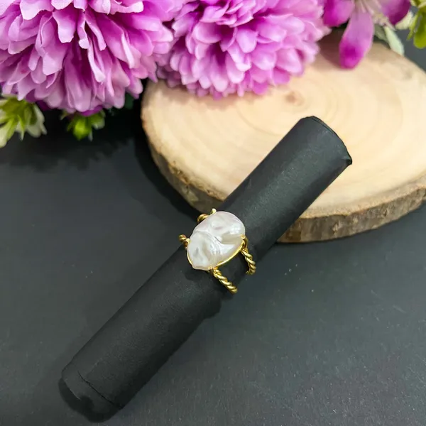 Golden_Handmade_Brass_Pearl_Twisted_Ring_For_Women
