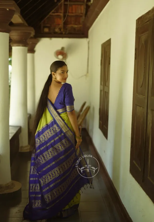 Woven_Kanjivaram_Jacquard_Banarasi_Silk_Saree
