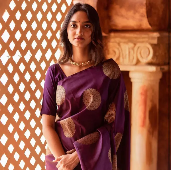 Woven_Kanjivaram_Jacquard_Banarasi_Silk_Saree