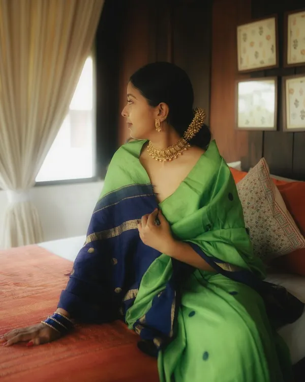 Woven_Kanjivaram_Jacquard_Banarasi_Silk_Saree