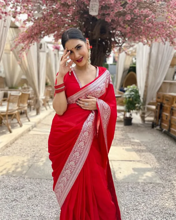 Woven_Kanjivaram_Jacquard_Banarasi_Silk_Saree