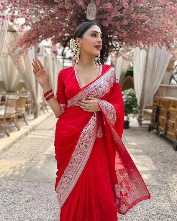 Woven_Kanjivaram_Jacquard_Banarasi_Silk_Saree