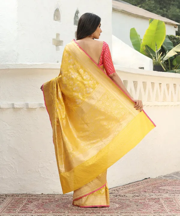 Woven_Kanjivaram_Jacquard_Banarasi_Silk_Saree