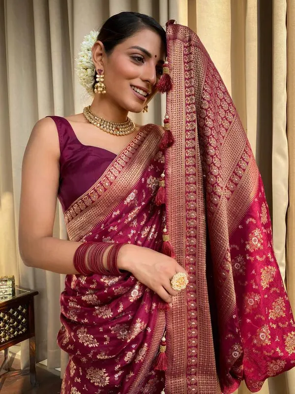 Woven_Kanjivaram_Jacquard_Banarasi_Silk_Saree