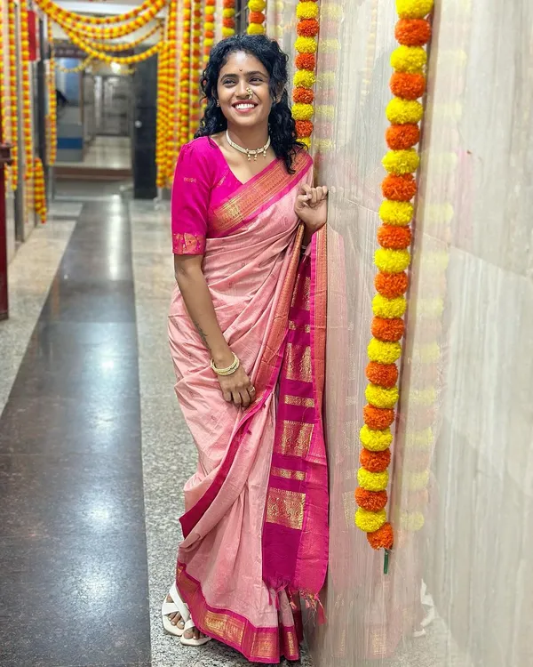 Woven_Kanjivaram_Jacquard_Banarasi_Silk_Saree