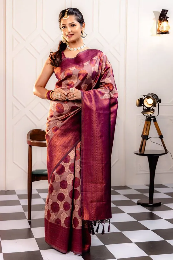 Woven_Kanjivaram_Jacquard_Banarasi_Silk_Saree