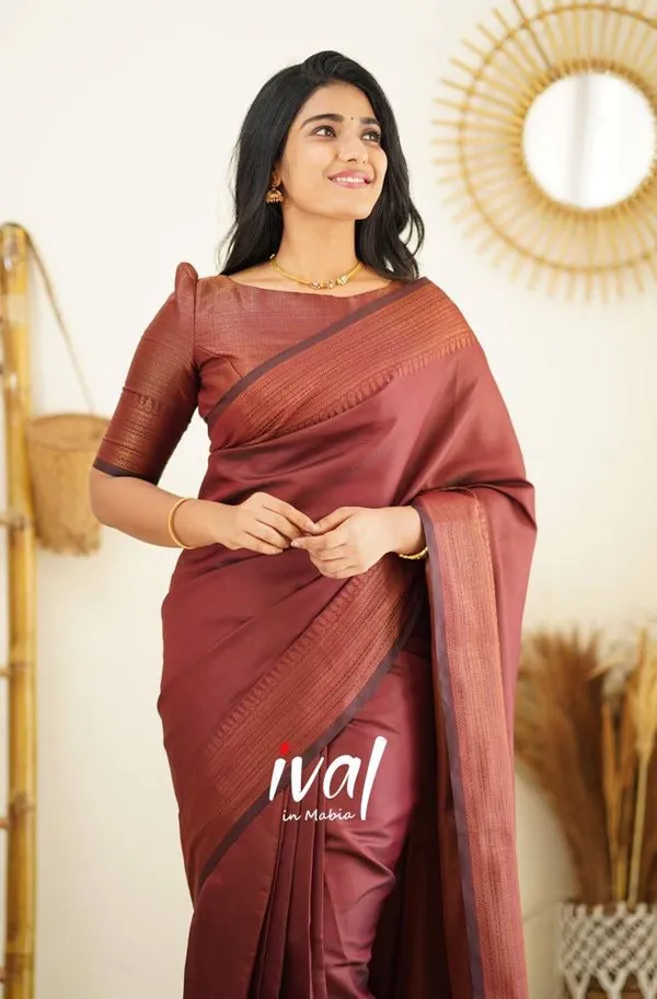Woven_Kanjivaram_Jacquard_Banarasi_Silk_Saree