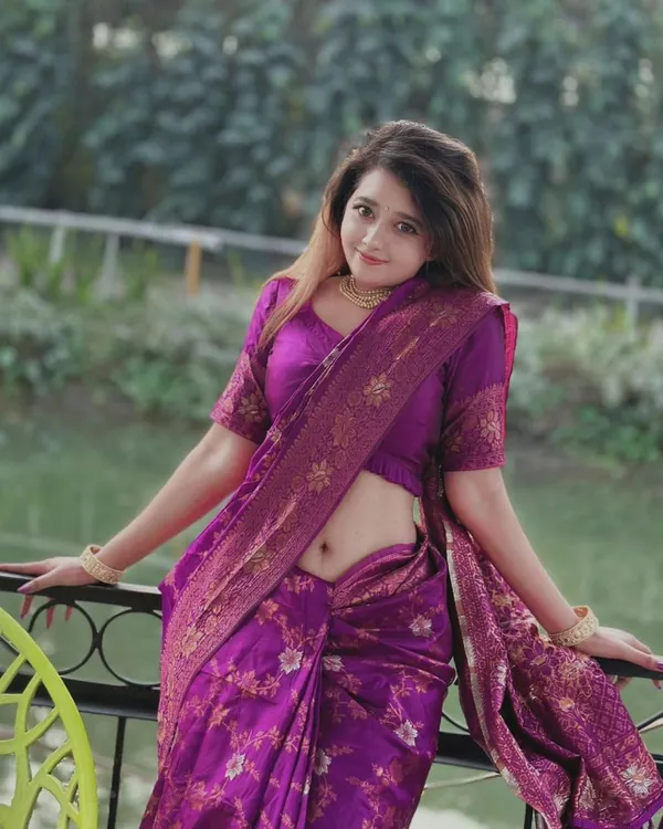 Woven_Kanjivaram_Jacquard_Banarasi_Silk_Saree