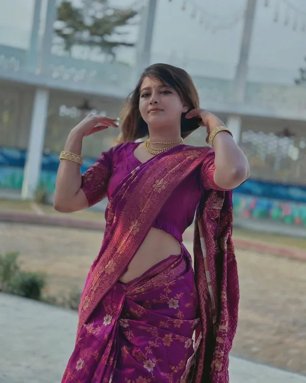 Woven_Kanjivaram_Jacquard_Banarasi_Silk_Saree