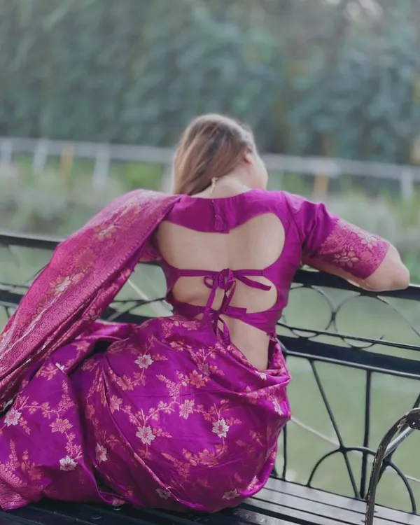 Woven_Kanjivaram_Jacquard_Banarasi_Silk_Saree