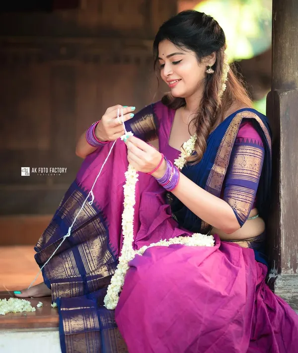 Kanjiveram_Silk_Zari_Lehenga_With_Blouse_Along_With_Banarsi_Silk_Dupatta