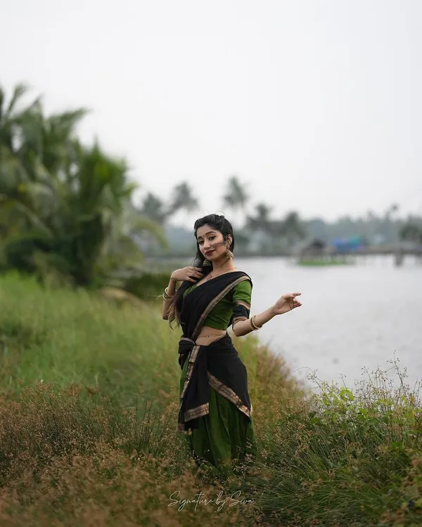 Kanjiveram_Silk_Zari_Lehenga_With_Blouse_Along_With_Banarsi_Silk_Dupatta