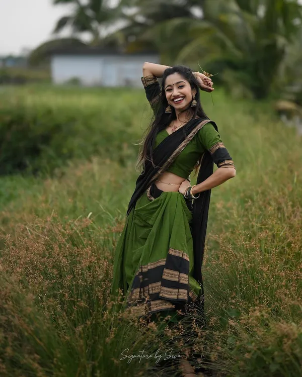 Kanjiveram_Silk_Zari_Lehenga_With_Blouse_Along_With_Banarsi_Silk_Dupatta