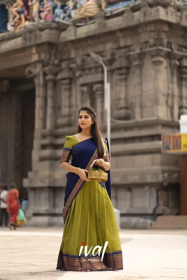 Kanjiveram_Silk_Zari_Lehenga_With_Blouse_Along_With_Banarsi_Silk_Dupatta
