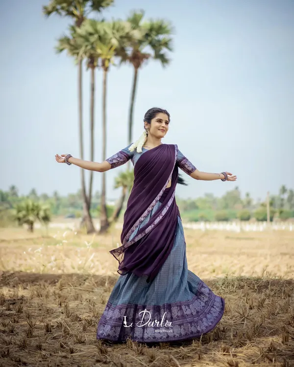 Kanjiveram_Silk_Zari_Lehenga_With_Blouse_Along_With_Banarsi_Silk_Dupatta