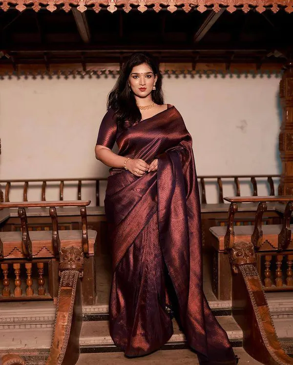 Woven_Kanjivaram_Jacquard_Banarasi_Silk_Saree