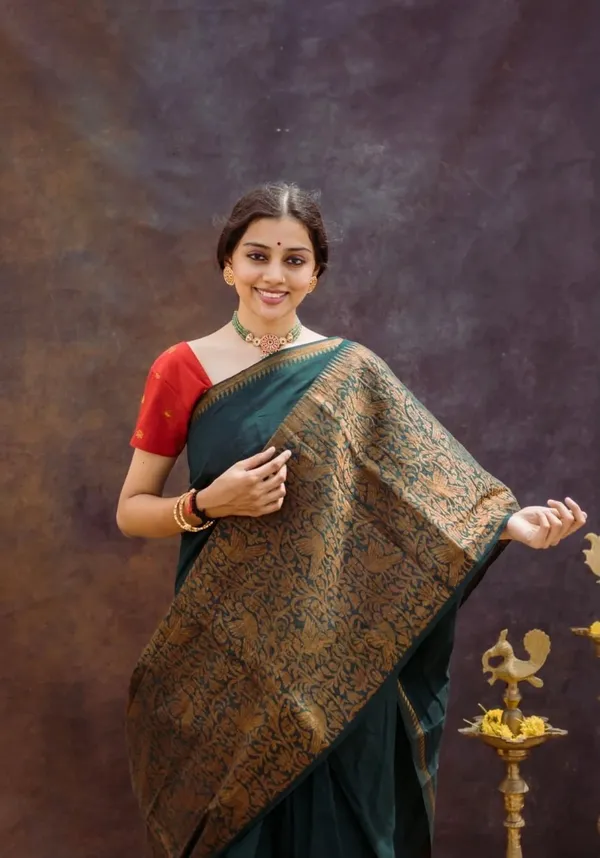 Woven_Kanjivaram_Jacquard_Banarasi_Silk_Saree