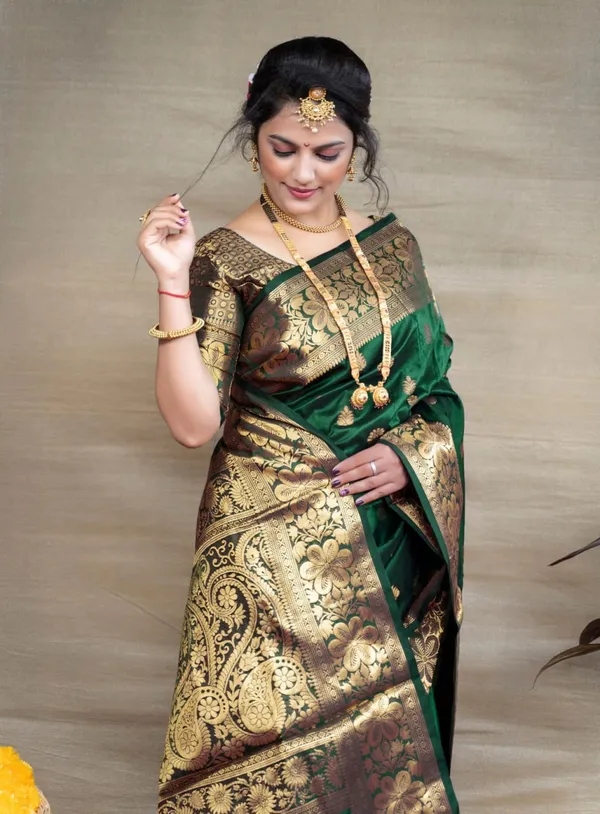 Woven_Kanjivaram_Jacquard_Banarasi_Silk_Saree