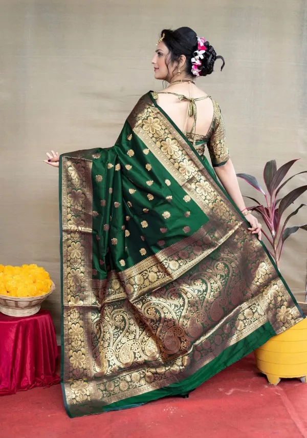 Woven_Kanjivaram_Jacquard_Banarasi_Silk_Saree