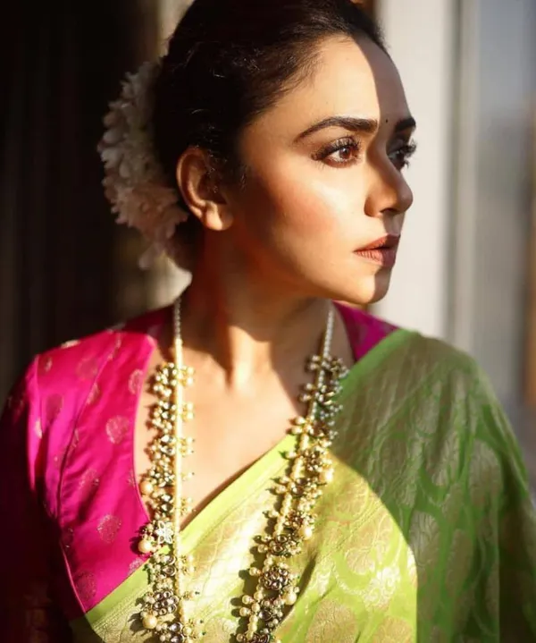 Woven_Kanjivaram_Jacquard_Banarasi_Silk_Saree