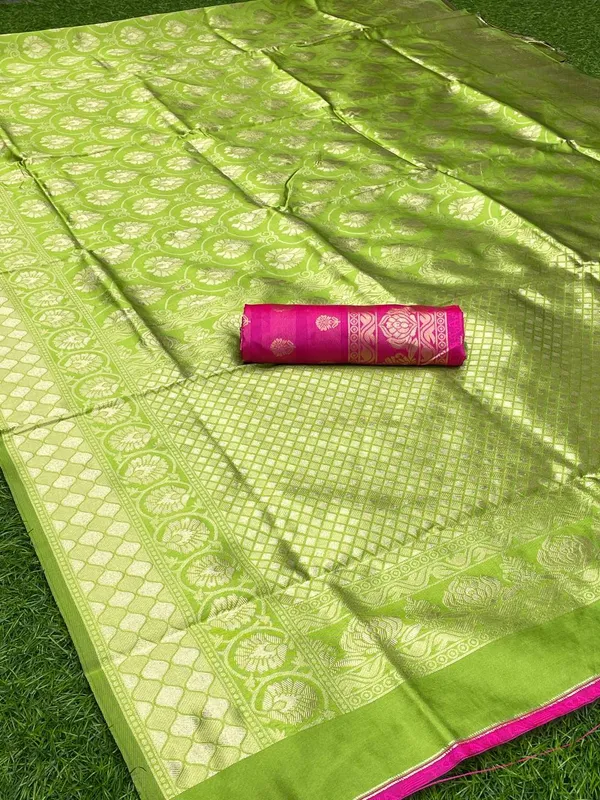 Woven_Kanjivaram_Jacquard_Banarasi_Silk_Saree