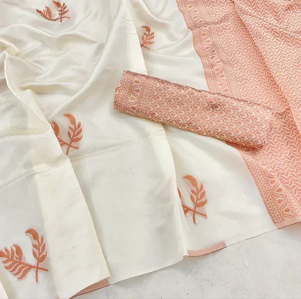 Woven_Kanjivaram_Jacquard_Banarasi_Silk_Saree