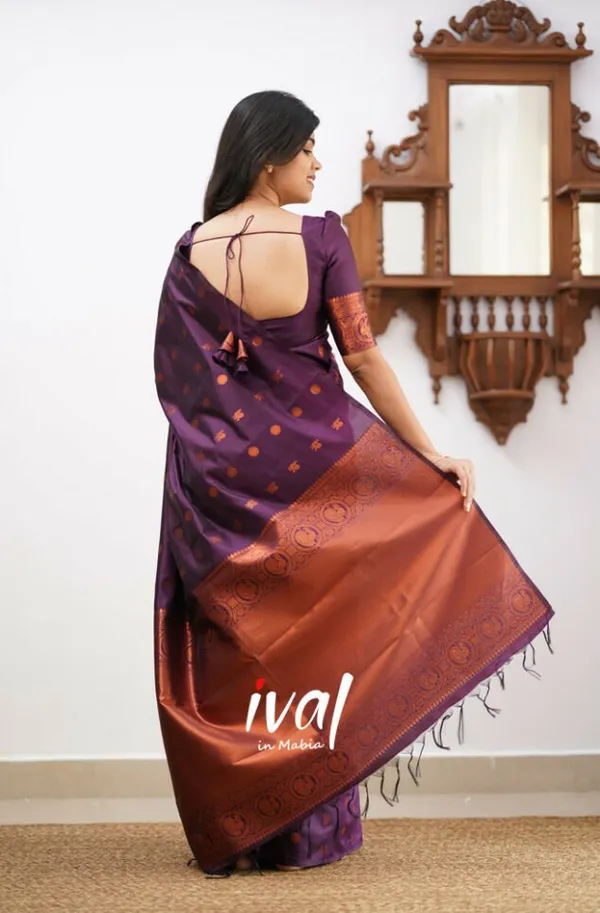 Woven_Kanjivaram_Jacquard_Banarasi_Silk_Saree