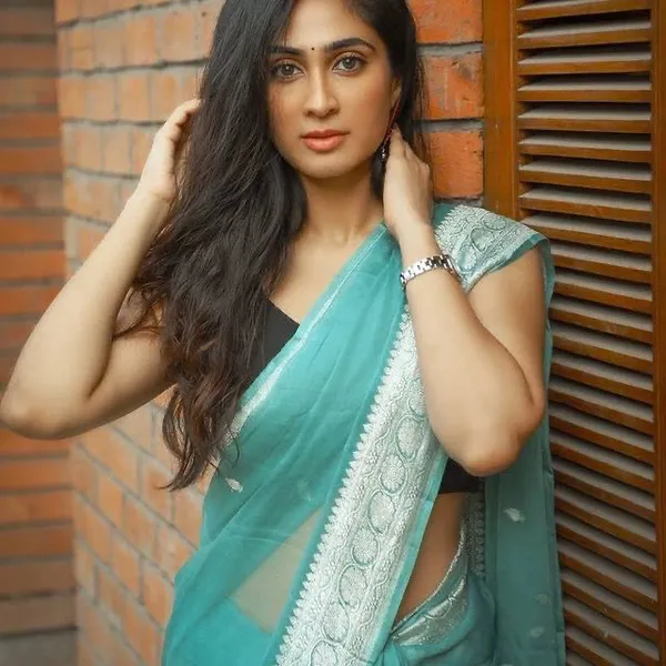 Woven_Kanjivaram_Jacquard_Banarasi_Silk_Saree