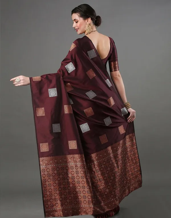 Woven_Kanjivaram_Jacquard_Banarasi_Silk_Saree