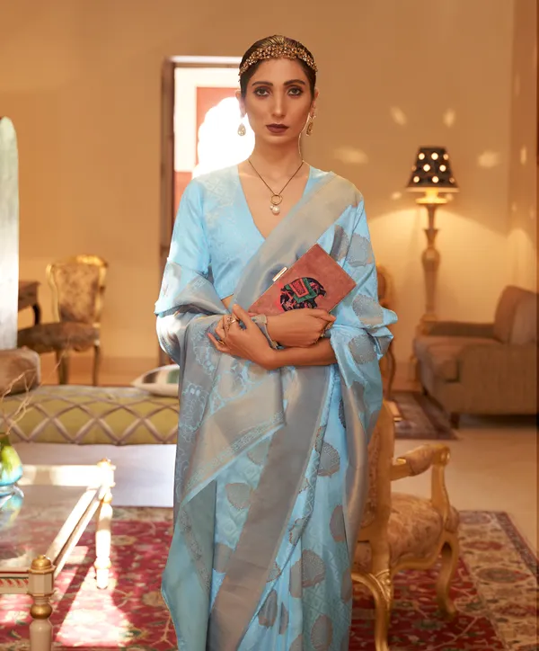 Woven_Kanjivaram_Jacquard_Banarasi_Silk_Saree