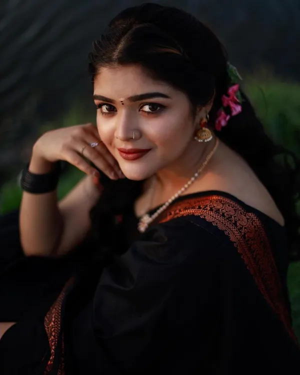 Woven_Kanjivaram_Jacquard_Banarasi_Silk_Saree