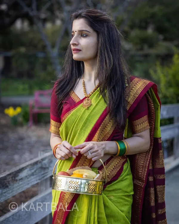 Woven_Kanjivaram_Jacquard_Banarasi_Silk_Saree