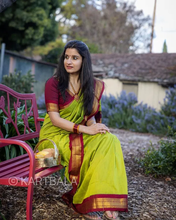 Woven_Kanjivaram_Jacquard_Banarasi_Silk_Saree