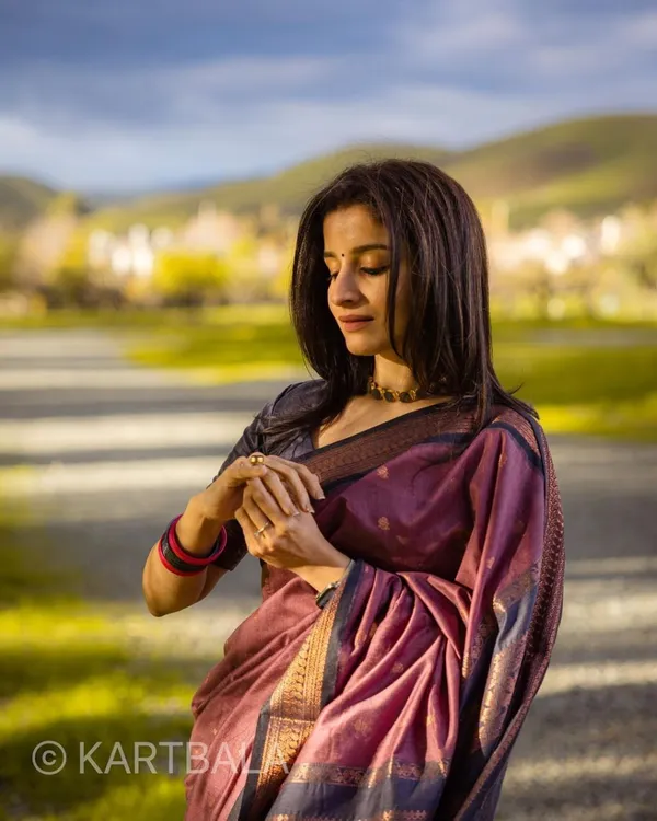 Woven_Kanjivaram_Jacquard_Banarasi_Silk_Saree