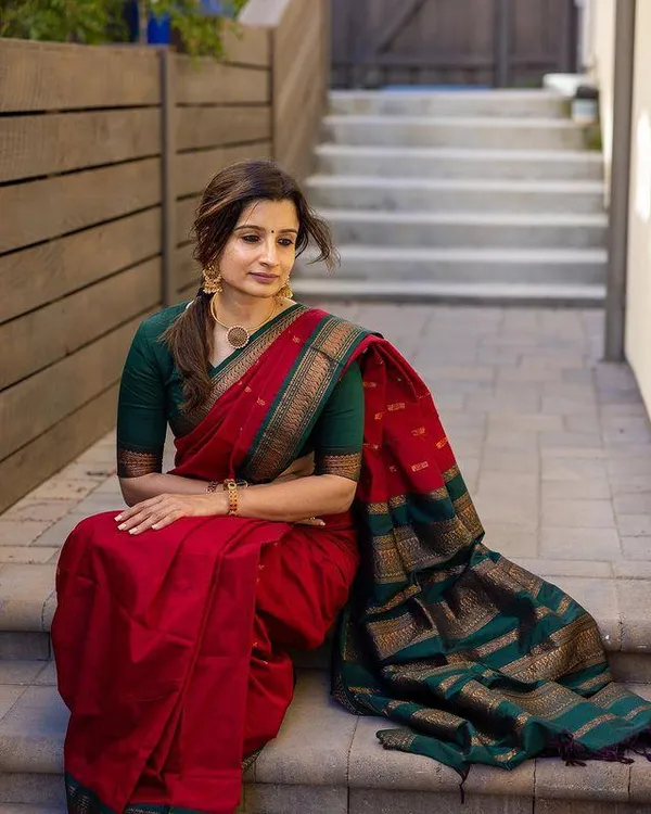 Woven_Kanjivaram_Jacquard_Banarasi_Silk_Saree