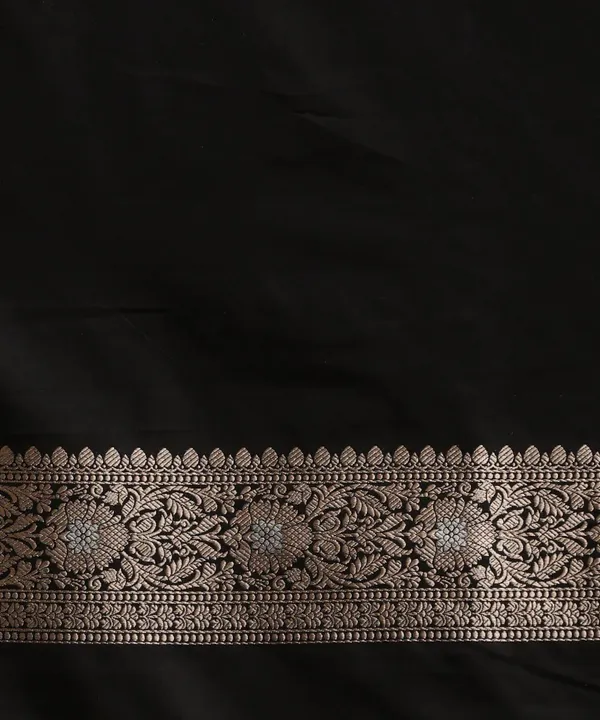 Woven_Kanjivaram_Jacquard_Banarasi_Silk_Saree