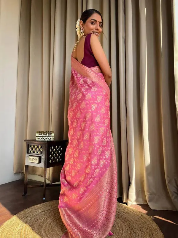 Woven_Kanjivaram_Jacquard_Banarasi_Silk_Saree